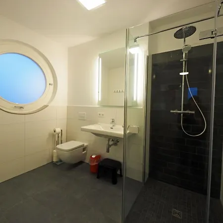 Villa Vier-winde-villa Mit Eigenem Schwimmbad Hohen Wieschendorf