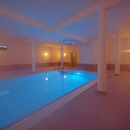 Vier-winde-villa Mit Eigenem Schwimmbad Villa *