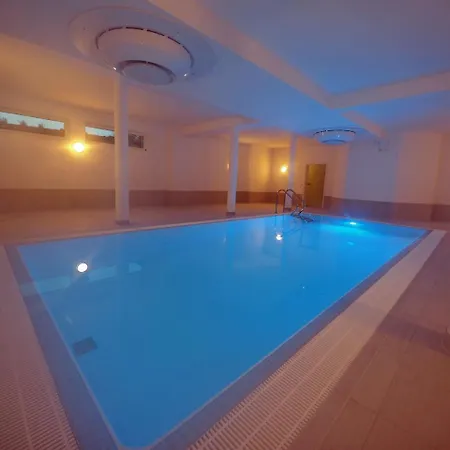 Vier-winde-villa Mit Eigenem Schwimmbad *
