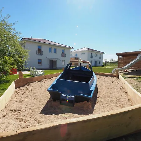 Vier-winde-villa Mit Eigenem Schwimmbad Villa Hohen Wieschendorf